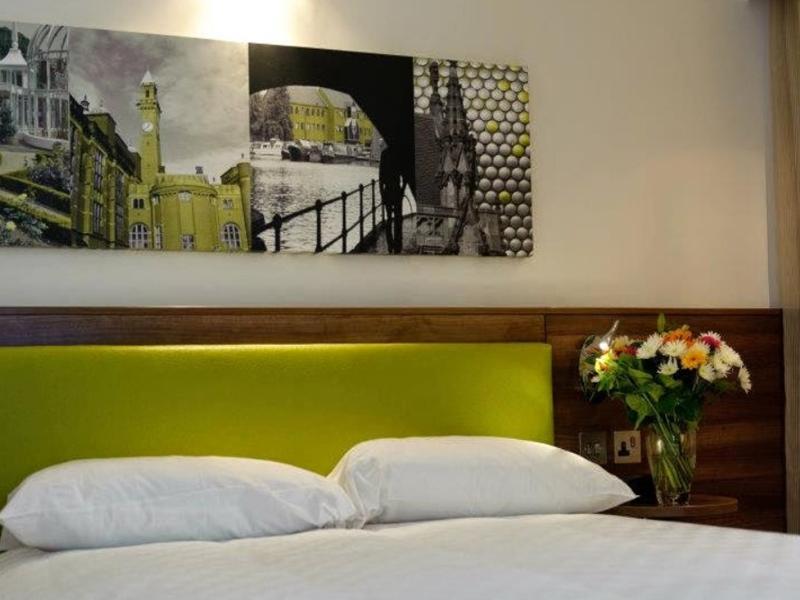 Hampton By Hilton Birmingham Broad Street Exterior foto