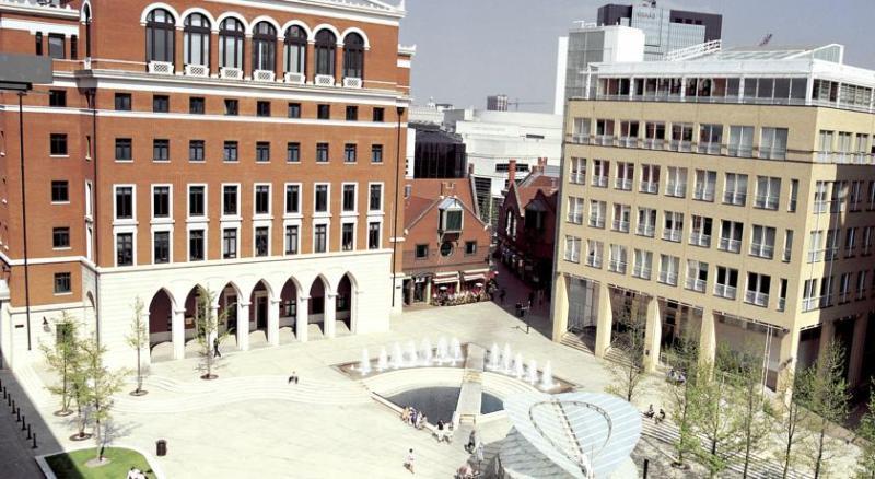 Hampton By Hilton Birmingham Broad Street Exterior foto