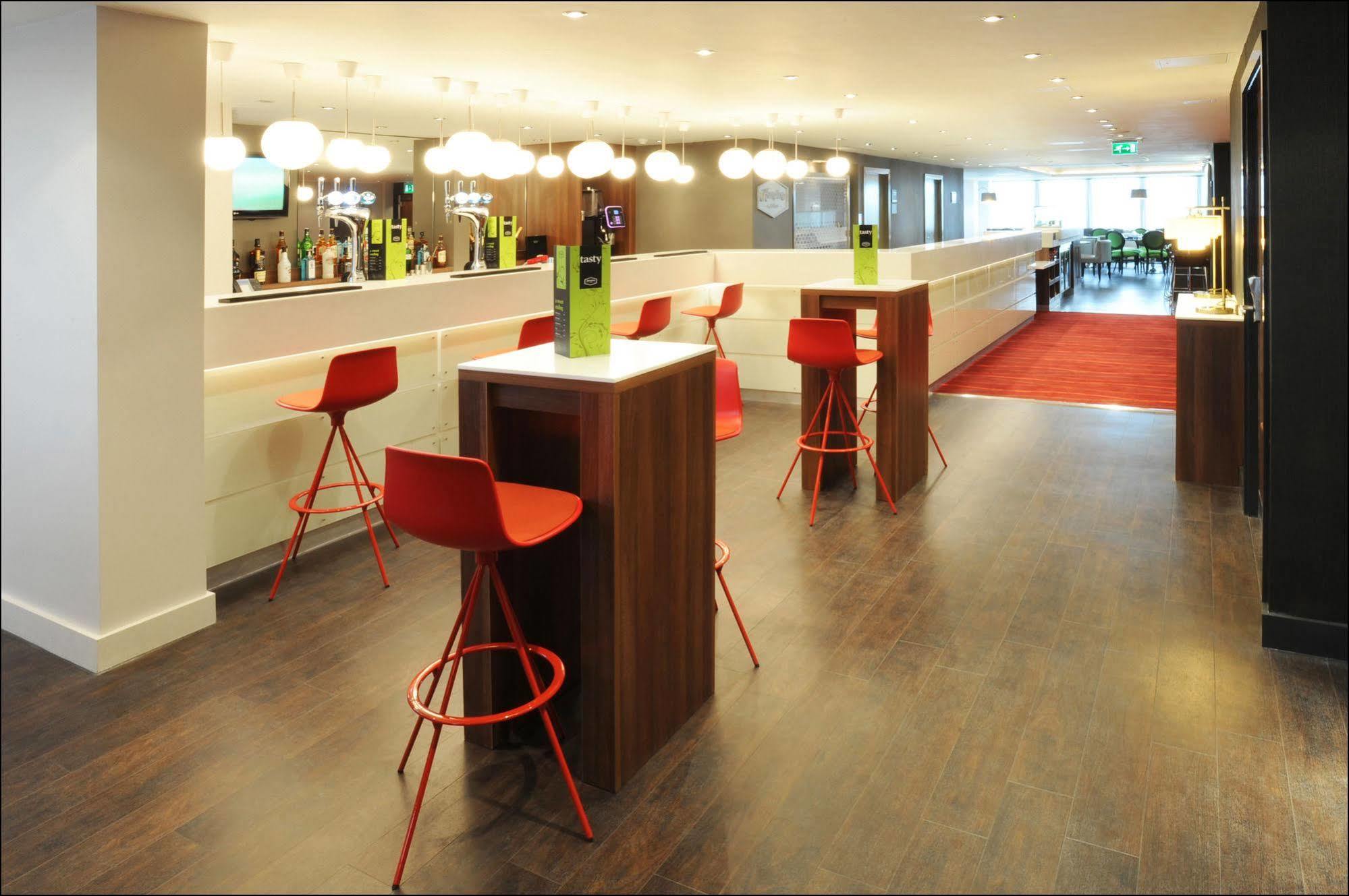 Hampton By Hilton Birmingham Broad Street Exterior foto